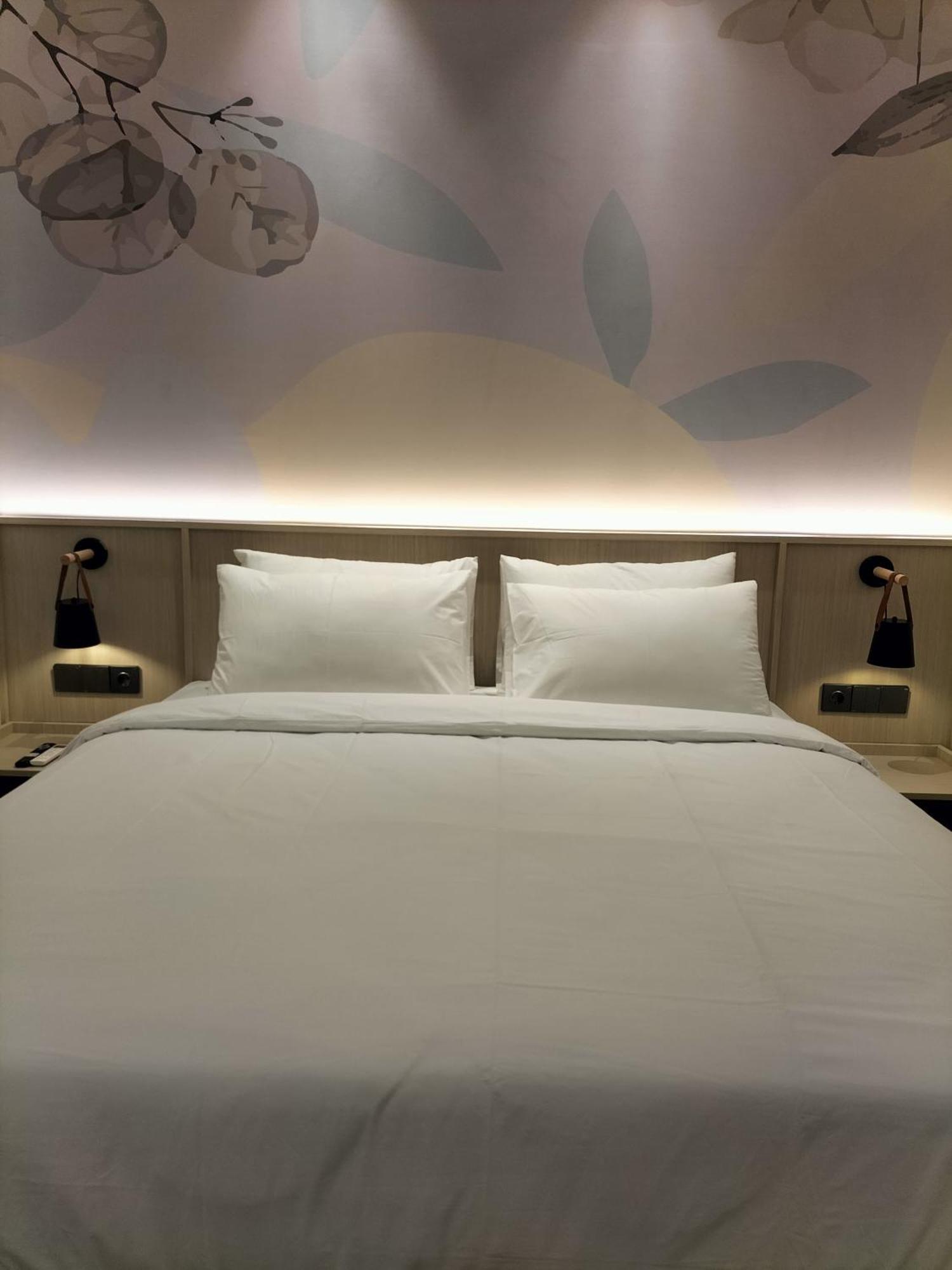 True Blue Hotel Menteng จาการ์ตา ภายนอก รูปภาพ