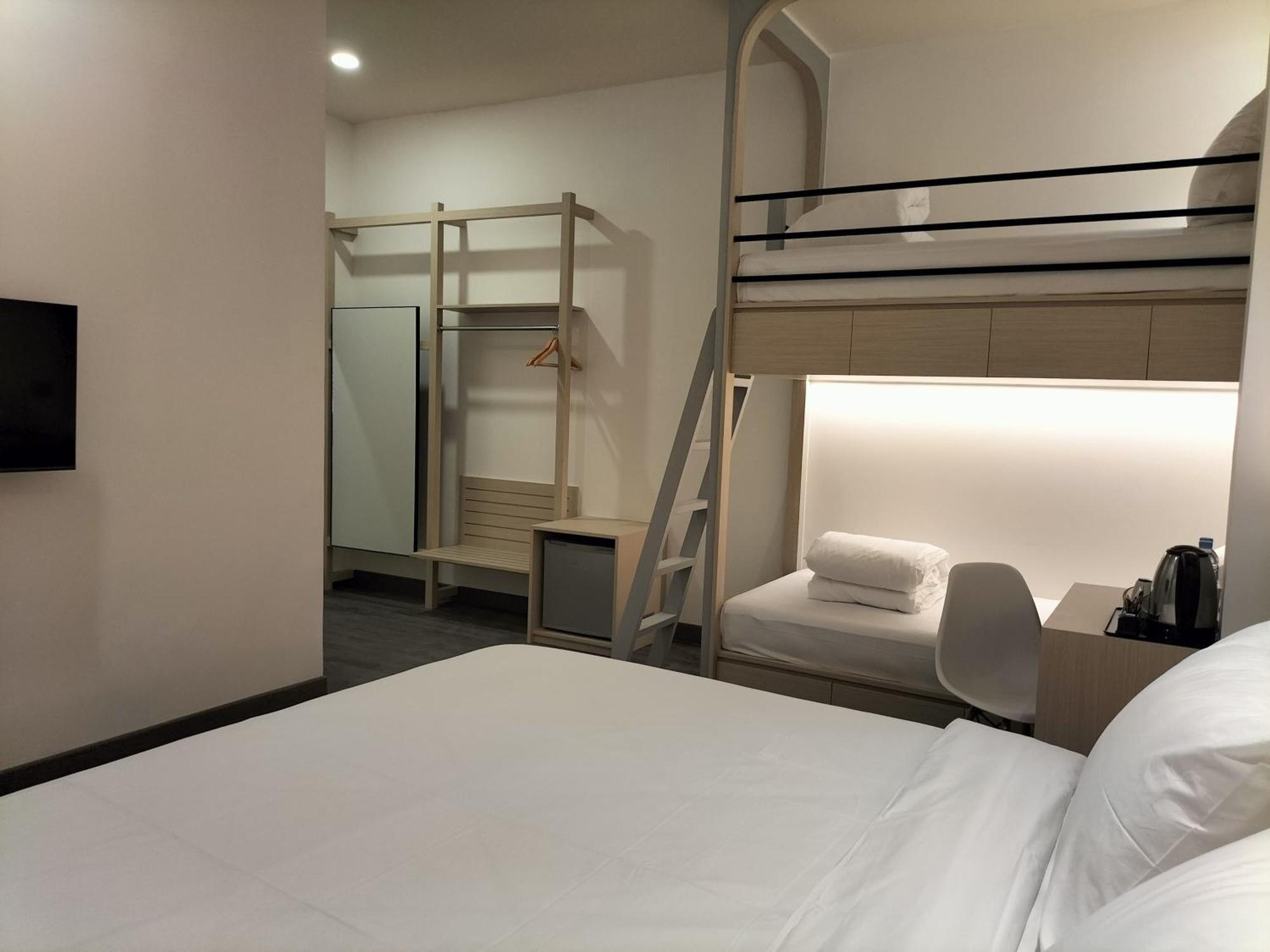 True Blue Hotel Menteng จาการ์ตา ภายนอก รูปภาพ