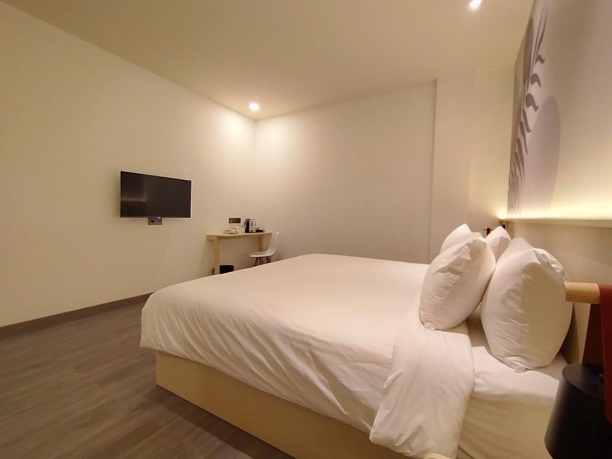 True Blue Hotel Menteng จาการ์ตา ภายนอก รูปภาพ